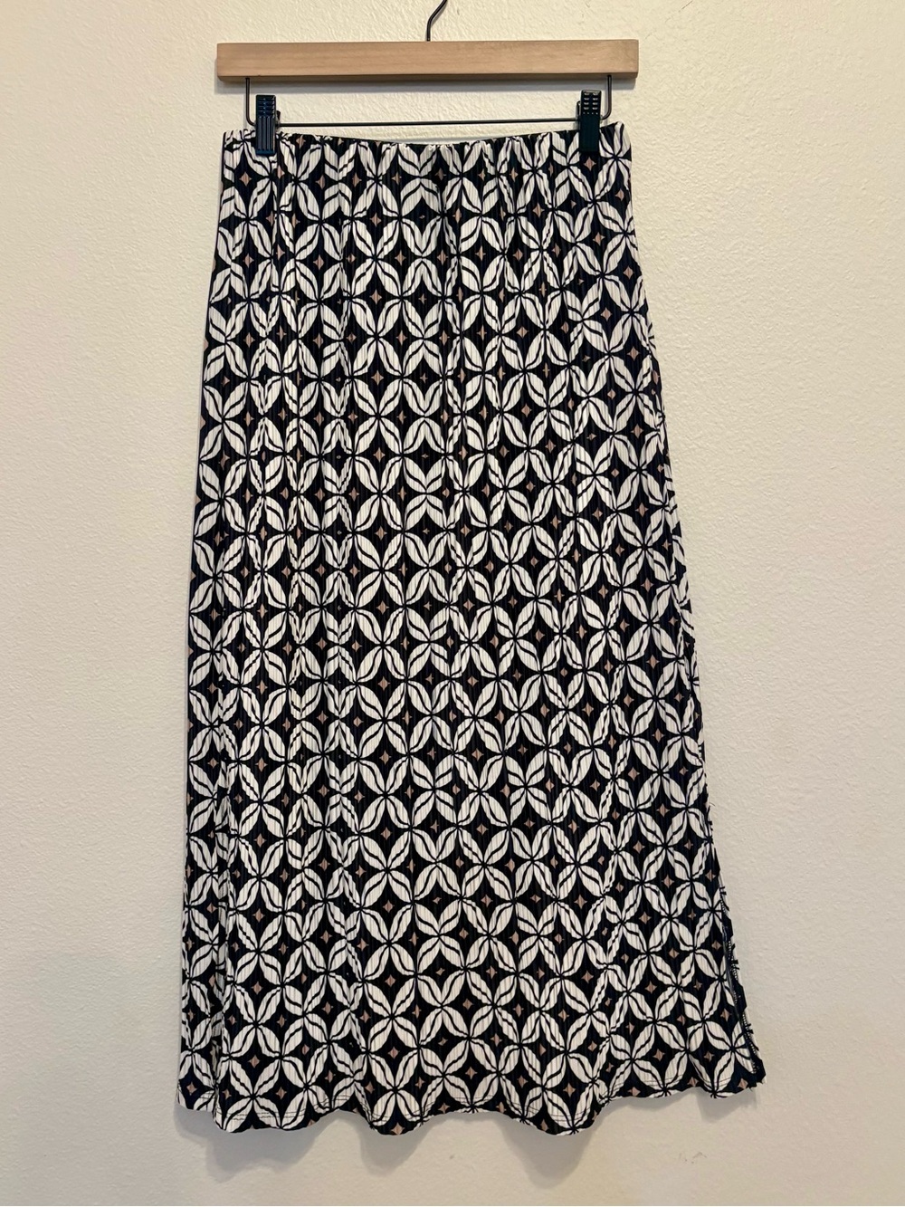 90s Geometic Floral Pleated Maxi Skirt with Side Slit -Y2K Retro Print